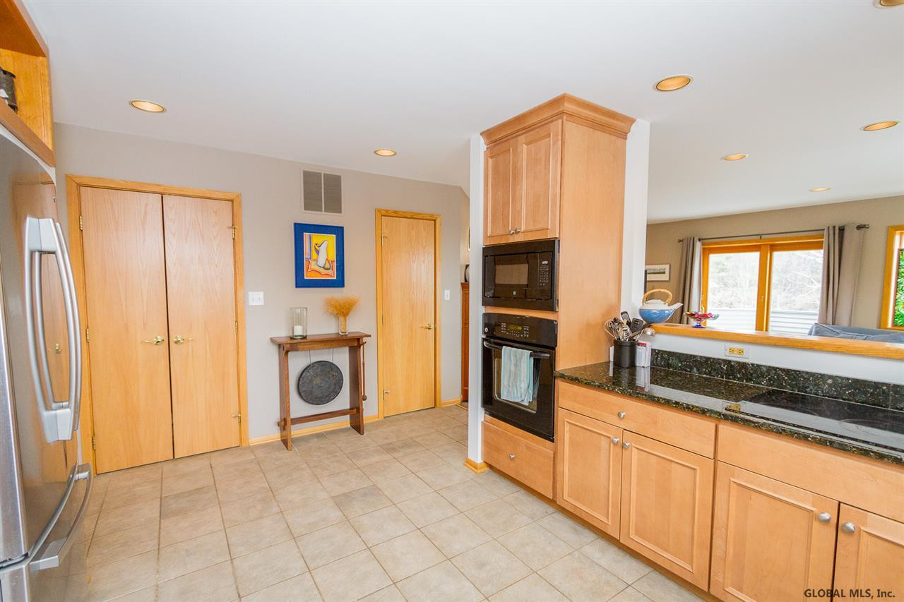 2708 Waters Road Amsterdam, NY 12010 - Photo 19 of 46 Photo 19