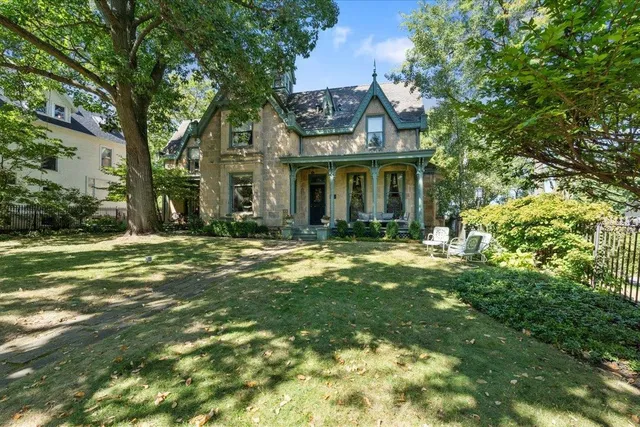 $1,950,000 | 752 East Gorham Street, Madison, WI 53703