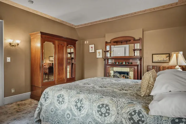 $1,950,000 | 752 East Gorham Street, Madison, WI 53703