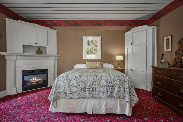 $1,950,000 | 752 East Gorham Street, Madison, WI 53703