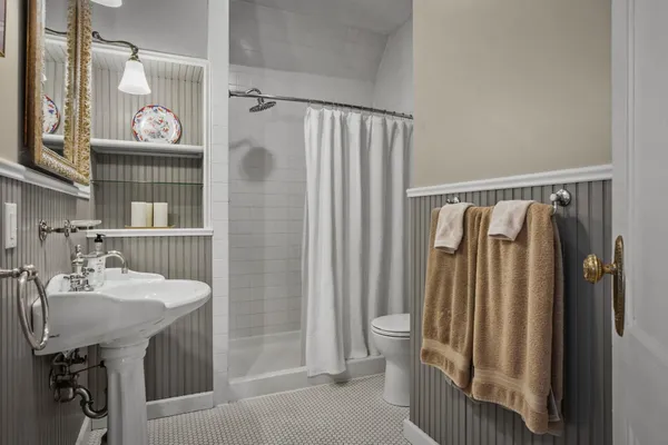 $1,950,000 | 752 East Gorham Street, Madison, WI 53703