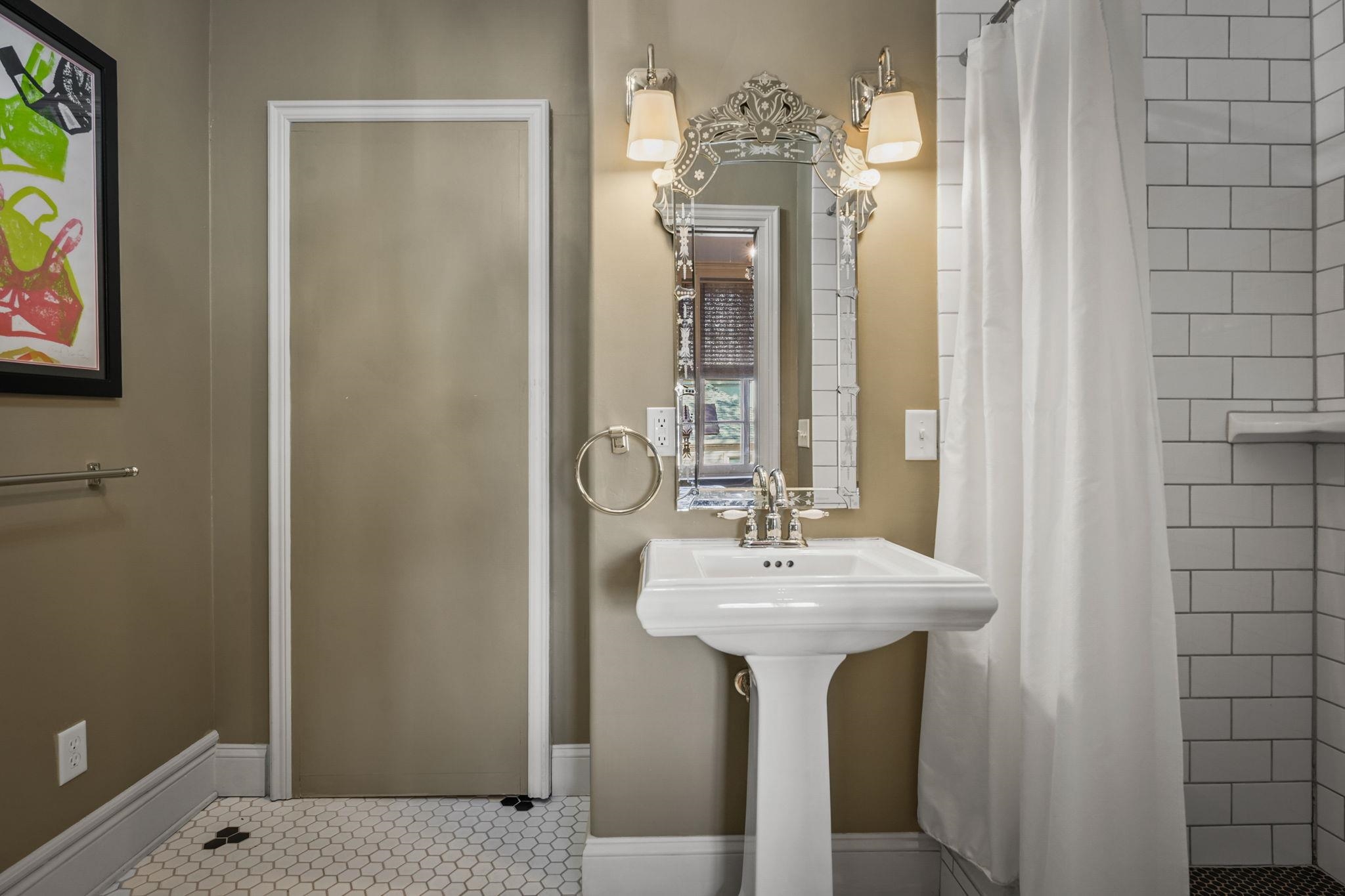 752 East Gorham Street Madison, WI 53703 - Photo 58 of 88