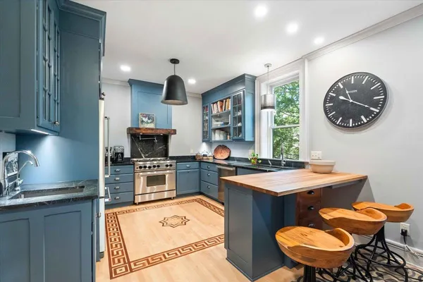 $1,950,000 | 752 East Gorham Street, Madison, WI 53703