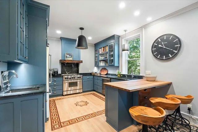 $1,950,000 | 752 East Gorham Street, Madison, WI 53703