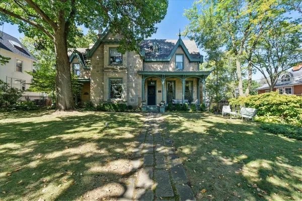 $1,950,000 | 752 East Gorham Street, Madison, WI 53703