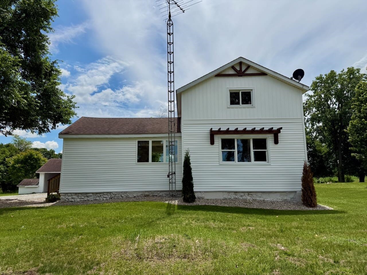 12301 Niblok Road Chesaning, MI 48616 - Photo 2 of 33