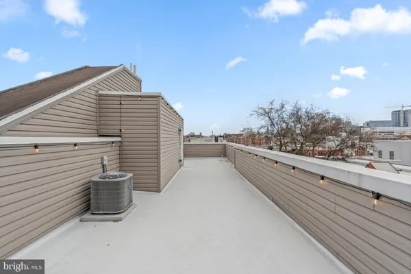 a view of a terrace with sky view