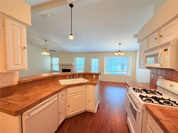 $2,000 | 1703 Hatch Road, Cedar Park, TX 78613