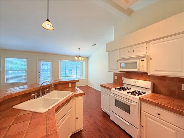 $2,000 | 1703 Hatch Road, Cedar Park, TX 78613