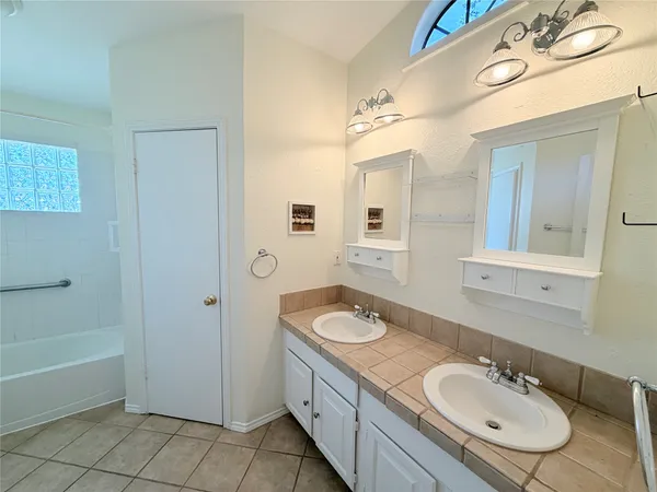 $2,000 | 1703 Hatch Road, Cedar Park, TX 78613