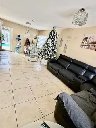 $4,500 | 6202 Southwest 107th Avenue, Miami, FL 33173