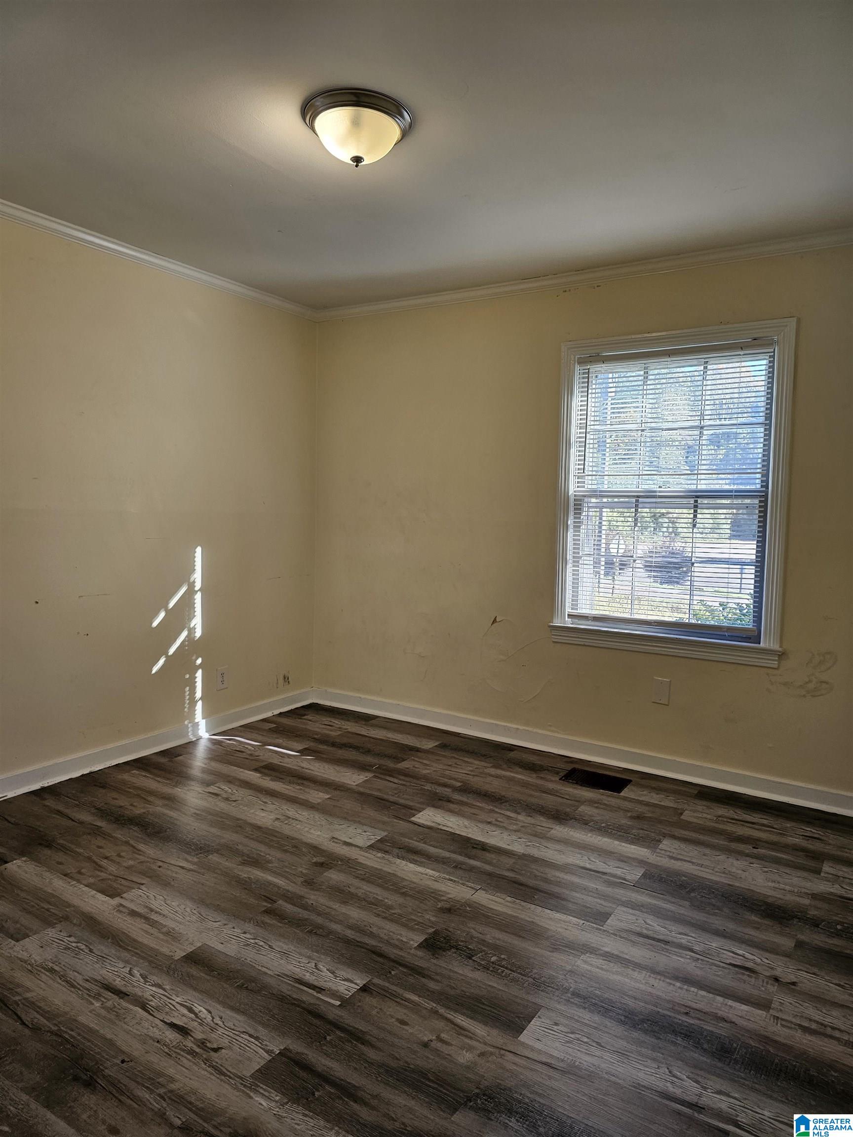 304 20th Avenue Northeast Birmingham, AL 35215 - Photo 8 of 12
