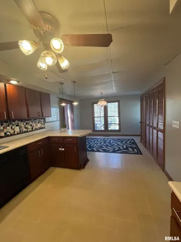 $105,000 | 328 East Prospect Street, Kewanee, IL 61443