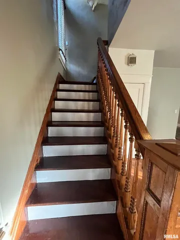 $105,000 | 328 East Prospect Street, Kewanee, IL 61443