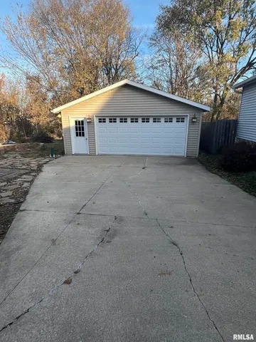 $105,000 | 328 East Prospect Street, Kewanee, IL 61443