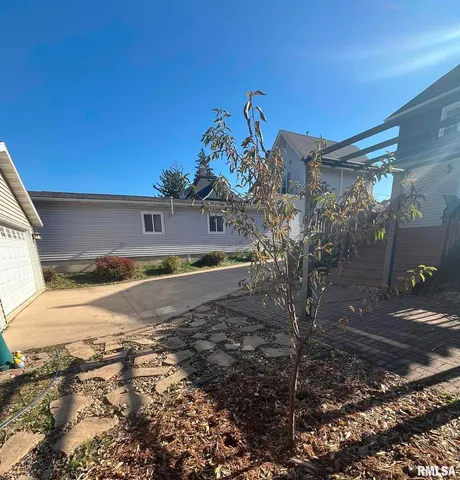 $105,000 | 328 East Prospect Street, Kewanee, IL 61443