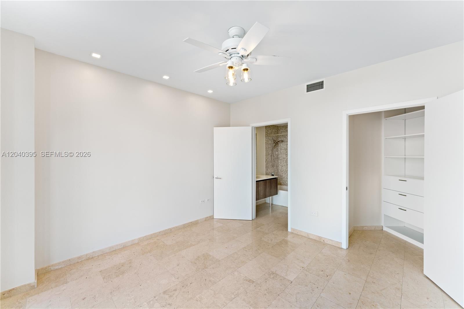 88 Southwest 7th Street, Unit 712 Miami, FL 33130 - Photo 17 of 22