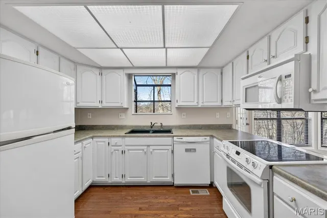 $245,000 | 2148 Stone Gate Drive, Dupo, IL 62239