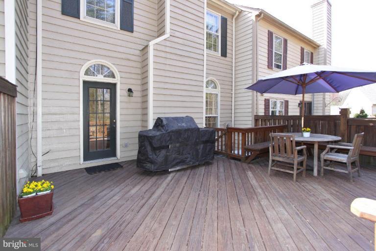 11793 Great Owl Circle Reston, VA 20194 - Photo 21 of 28 Deck