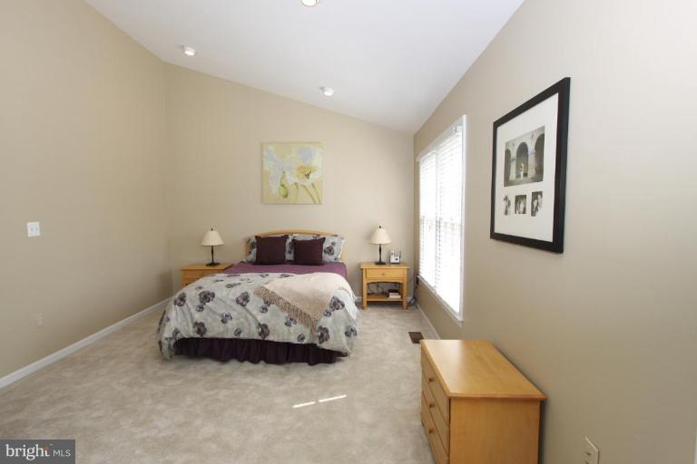 11793 Great Owl Circle Reston, VA 20194 - Photo 25 of 28 Master Bedroom #3