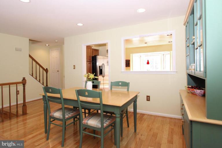 11793 Great Owl Circle Reston, VA 20194 - Photo 6 of 28 Dining Room