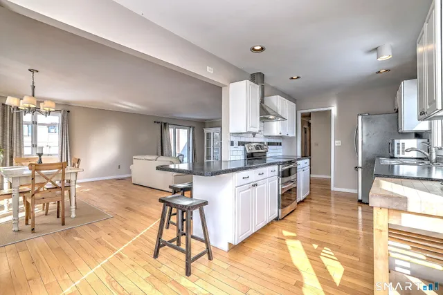 $430,000 | 690 Forest Road, Unit 761, West Haven, CT 06516