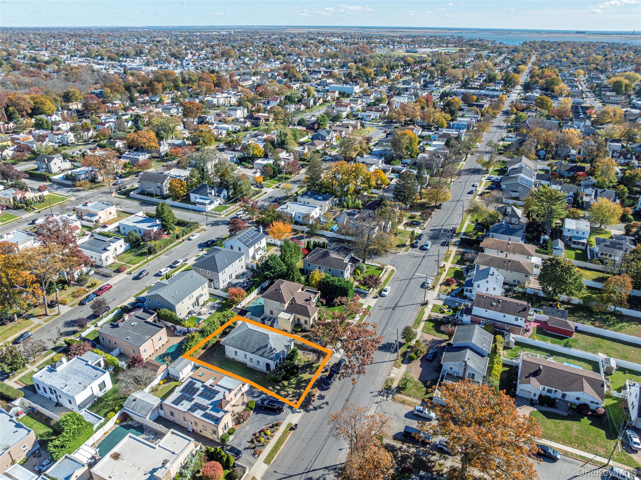 43 Wynsum Avenue Merrick, NY 11566 - Photo 18 of 23 an aerial view of a city