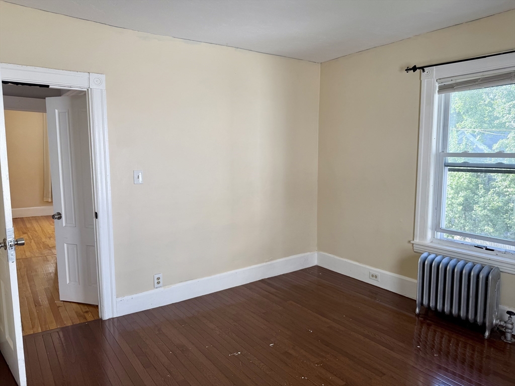 31 Stoneland Road Worcester, MA 01603 - Photo 22 of 33