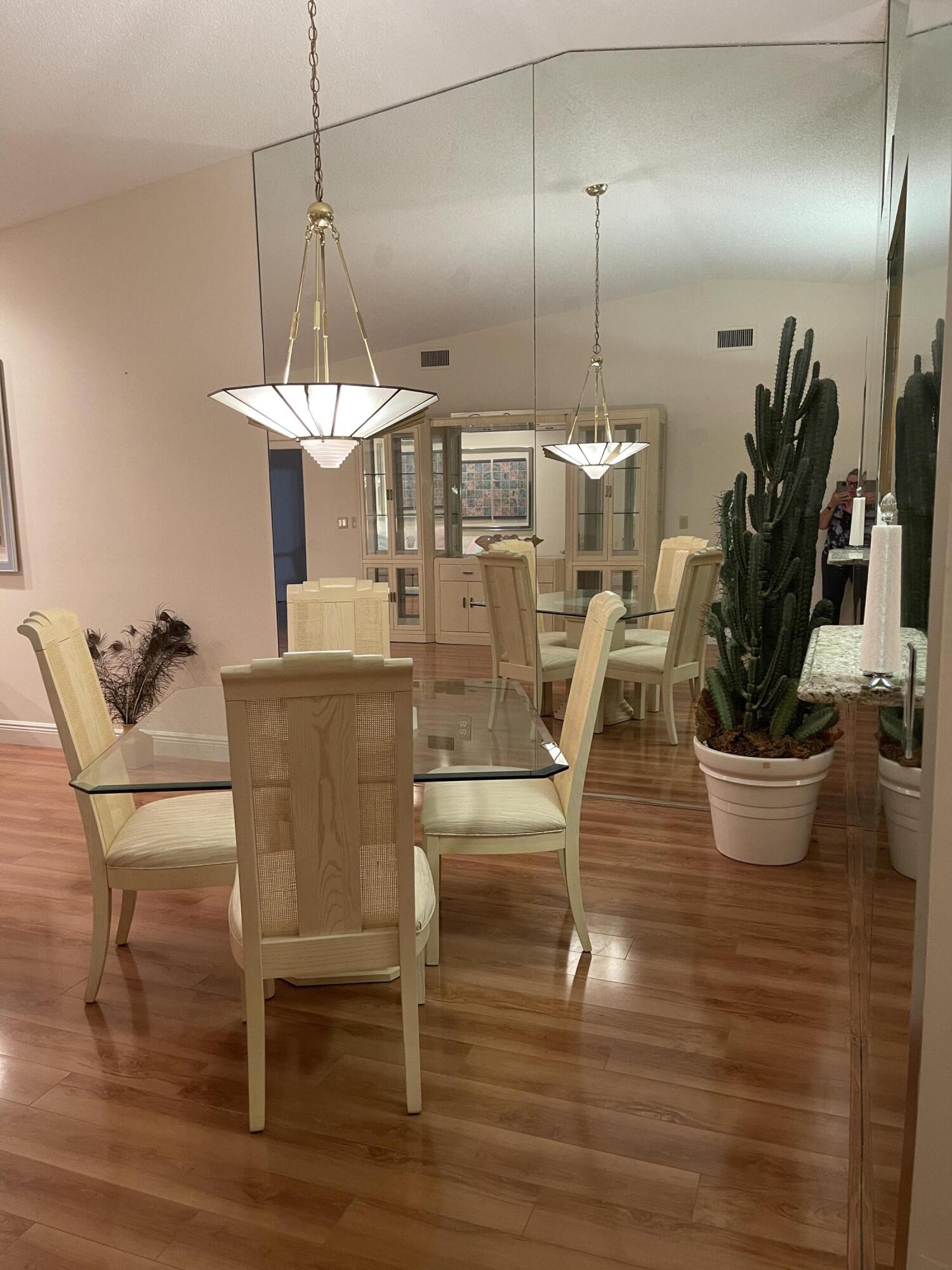 6300 Kings Gate Circle Delray Beach, FL 33484 - Photo 3 of 18 1DA9FA4A-7B3D-46EF-AF26-04BFD3F79479
