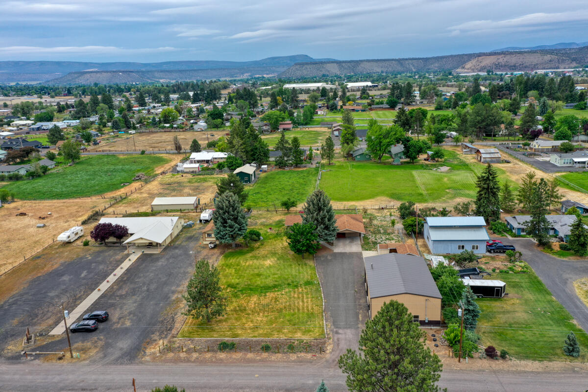 566 Northwest Mc Donald Road Prineville, OR 97754 - Photo 34 of 41 an aerial view of a house with outdoor space