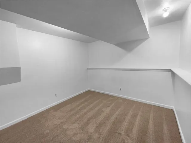 $295,000 | 1706 Regency Drive, Kearney, MO 64060