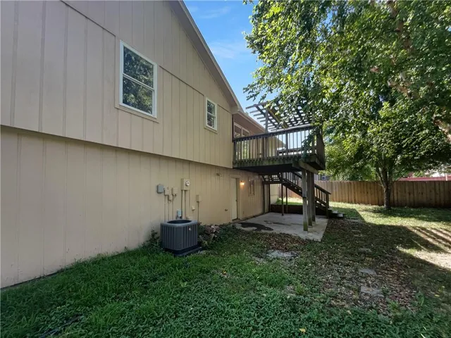 $295,000 | 1706 Regency Drive, Kearney, MO 64060