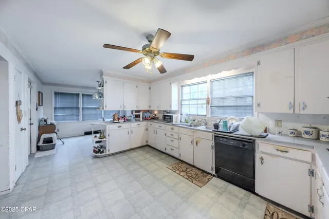 $189,900 | 1016 Morgan Avenue, Chattahoochee, FL 32324