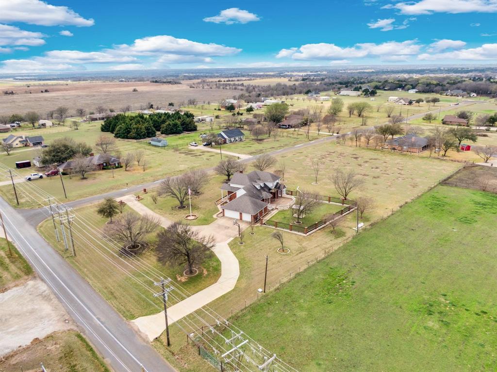 6603 Champion Road Midlothian, TX 76065 - Photo 32 of 33