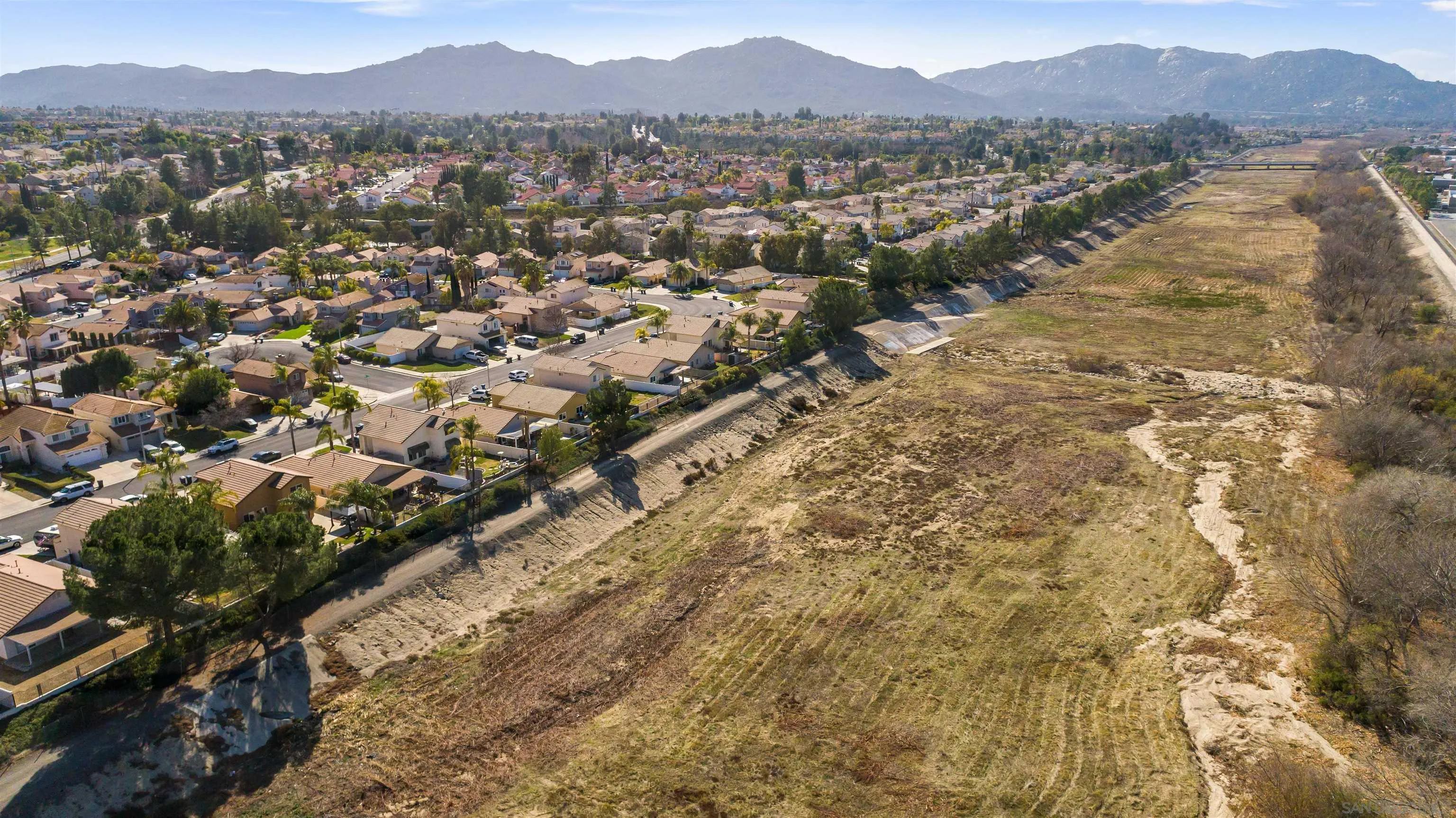 32812 Tulley Ranch Road Temecula, CA 92592 - Photo 30 of 35 a view of a city with mountains in the background