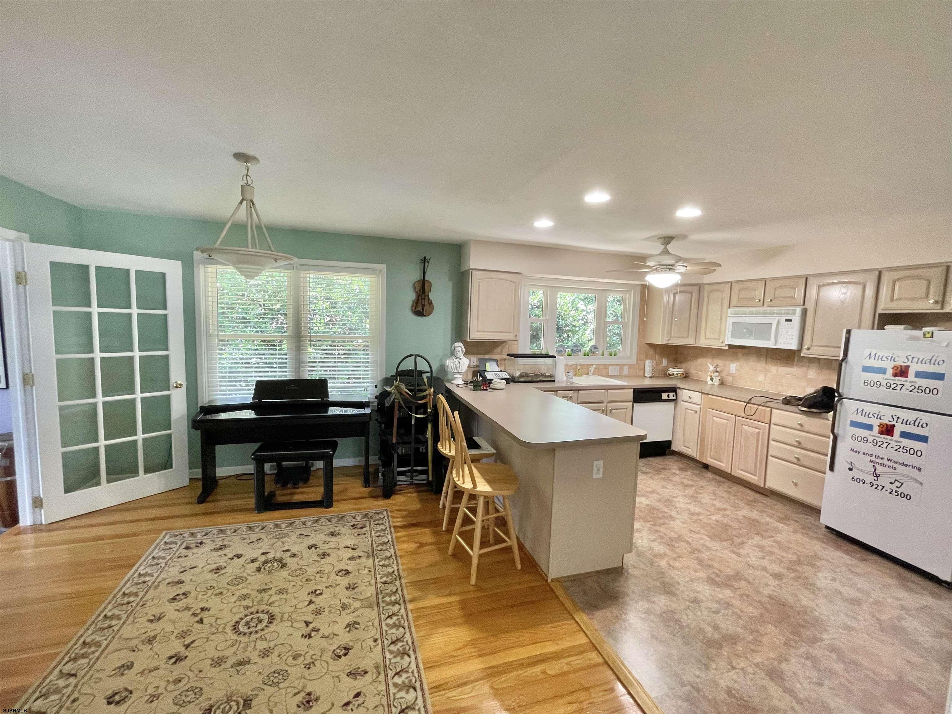 203 Shore Road Linwood, NJ 08221 - Photo 4 of 23 Gallery Image 4