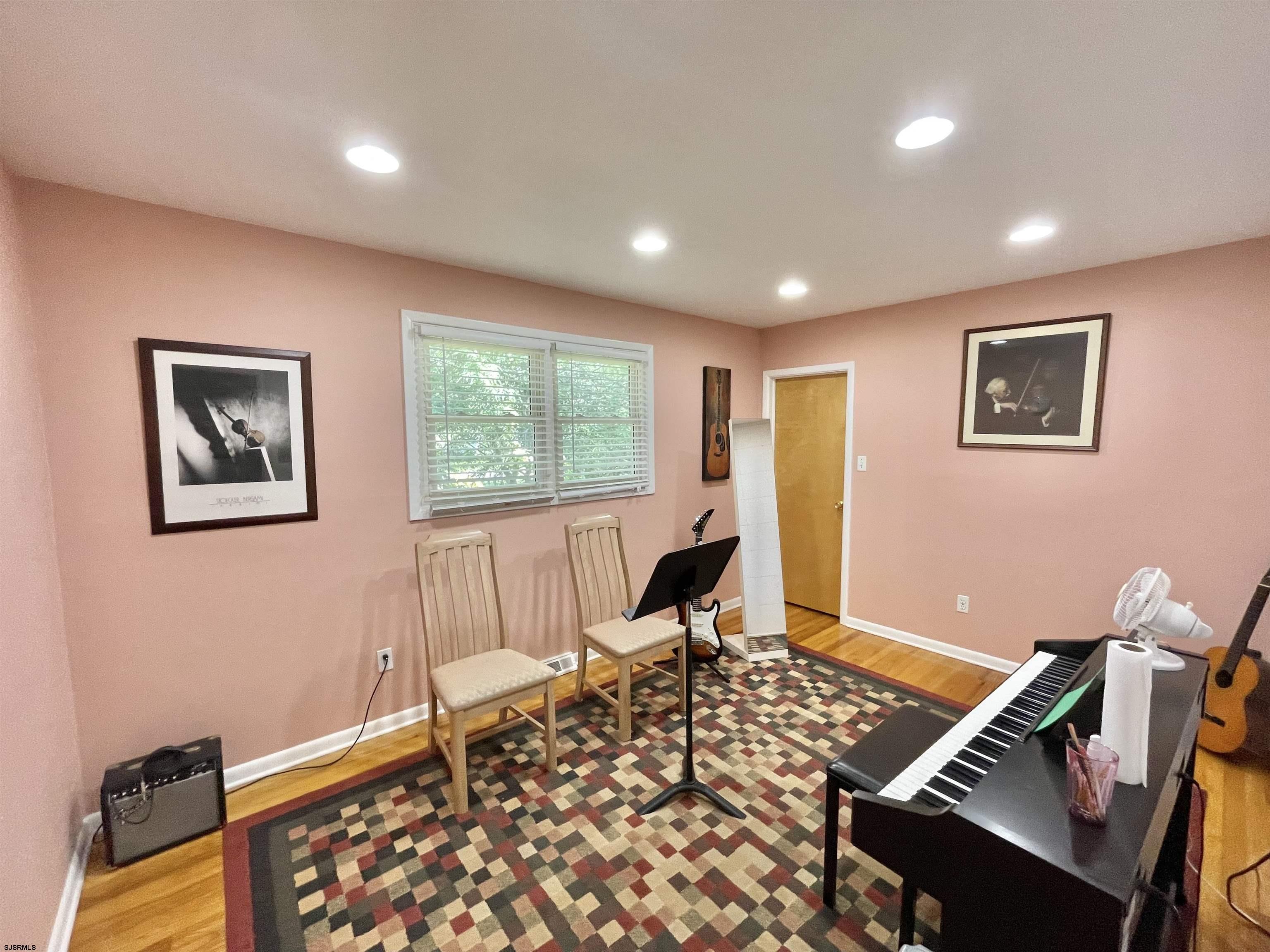 203 Shore Road Linwood, NJ 08221 - Photo 9 of 23 Gallery Image 9