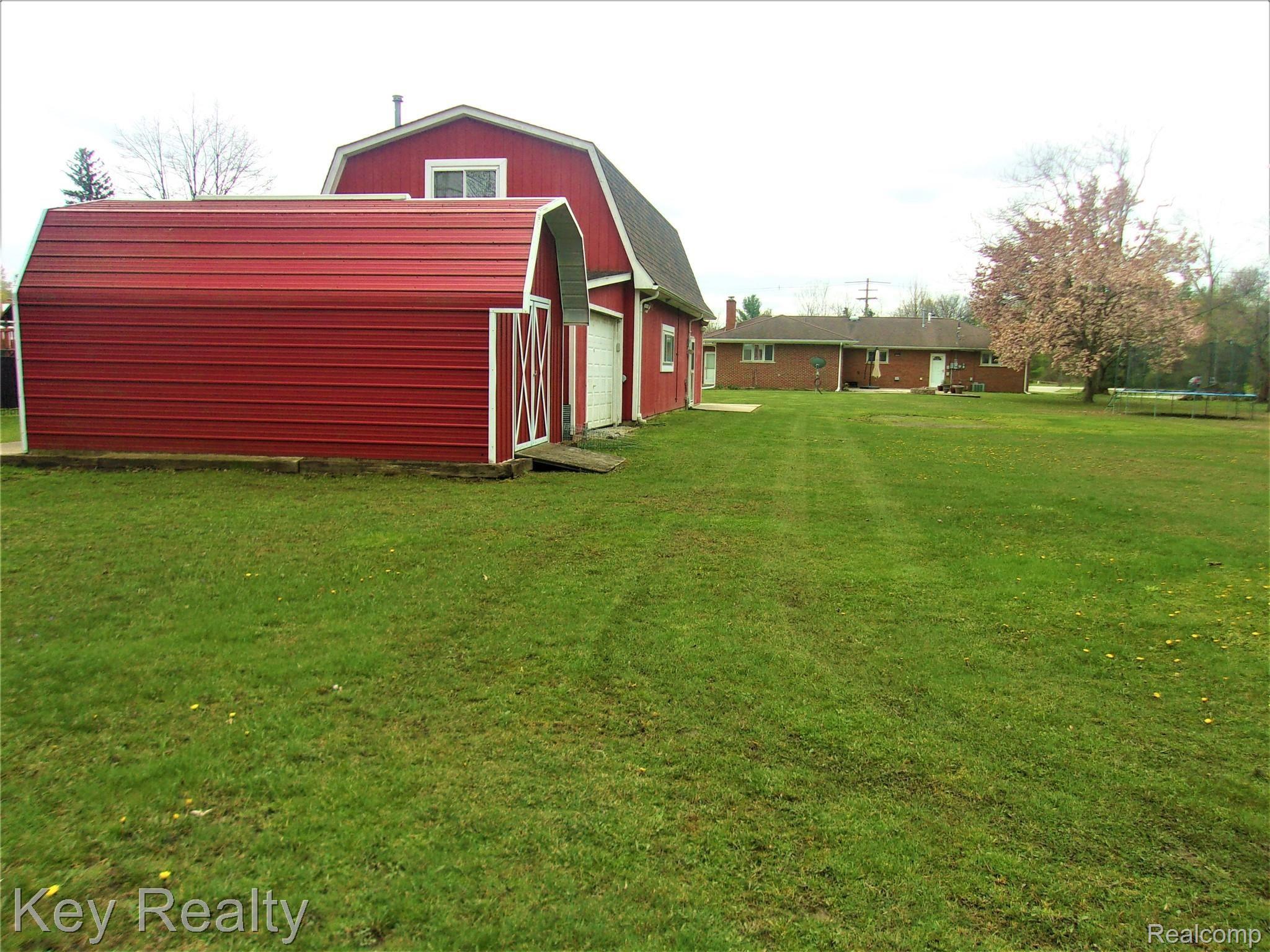 19131 Hannan Road New Boston, MI 48164 - Photo 7 of 57 244_3259 (2).JPG