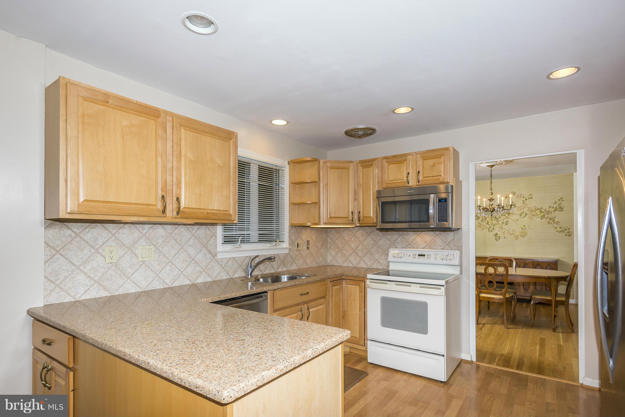 14401 Cantrell Road Silver Spring, MD 20905 - Photo 3 of 28 Kitchen