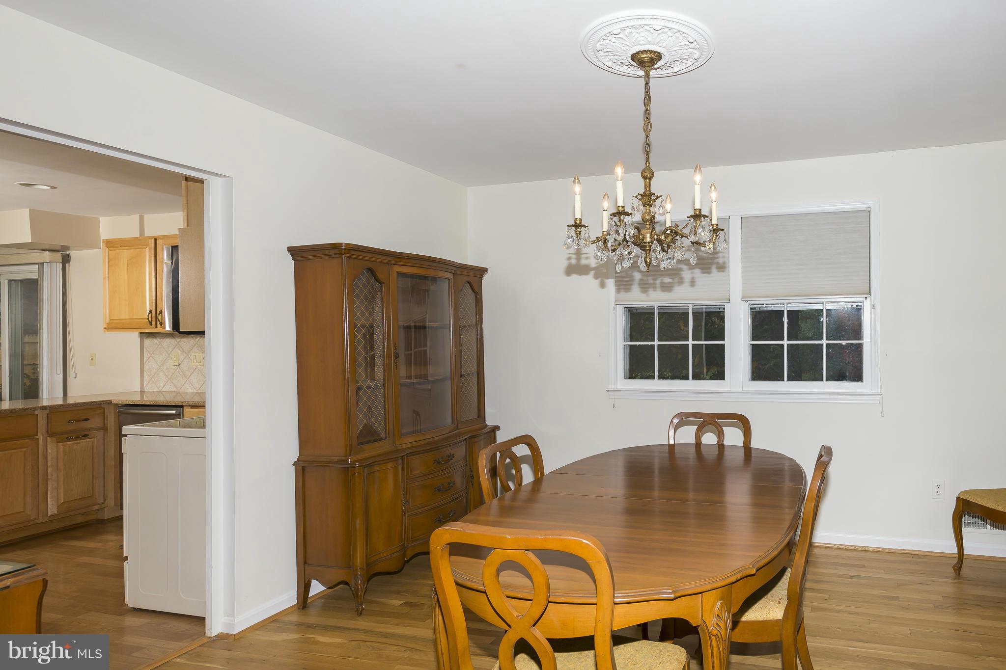 14401 Cantrell Road Silver Spring, MD 20905 - Photo 9 of 28 Dining Room