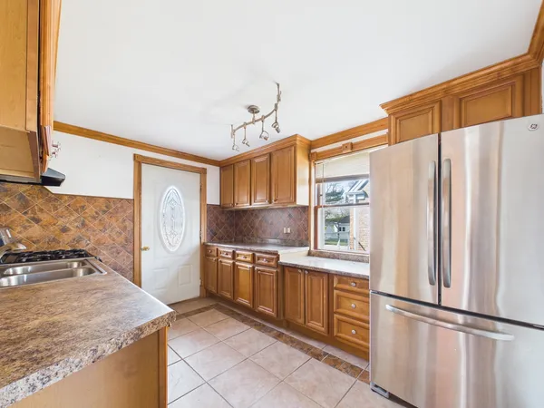 $329,900 | 2522 Westbrook Drive, Franklin Park, IL 60131