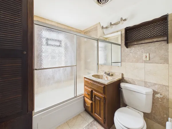 $329,900 | 2522 Westbrook Drive, Franklin Park, IL 60131