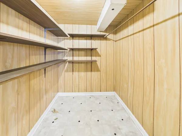 $329,900 | 2522 Westbrook Drive, Franklin Park, IL 60131