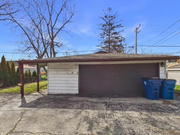 $329,900 | 2522 Westbrook Drive, Franklin Park, IL 60131