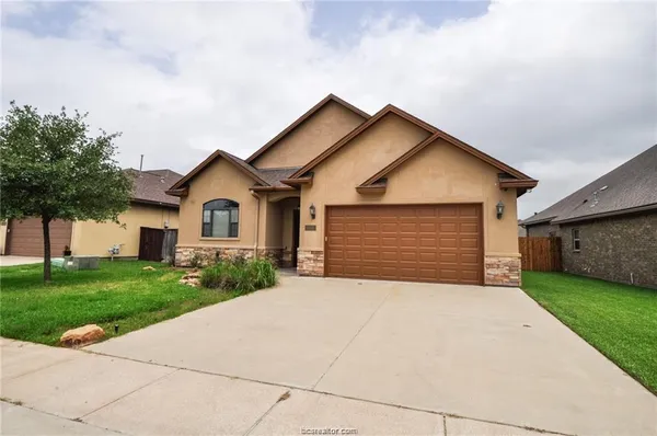 $2,300 | 15615 Wood Brook Lane, College Station, TX 77845