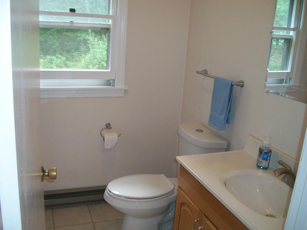 377 North Village Road Loudon, NH 03307 - Photo 17 of 24
