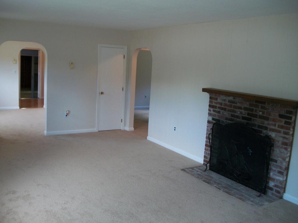 377 North Village Road Loudon, NH 03307 - Photo 8 of 24