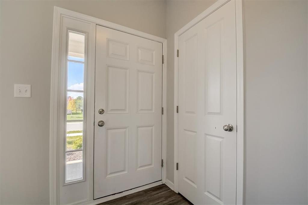 6727 Sonora Boulevard Brownsburg, IN 46112 - Photo 7 of 60