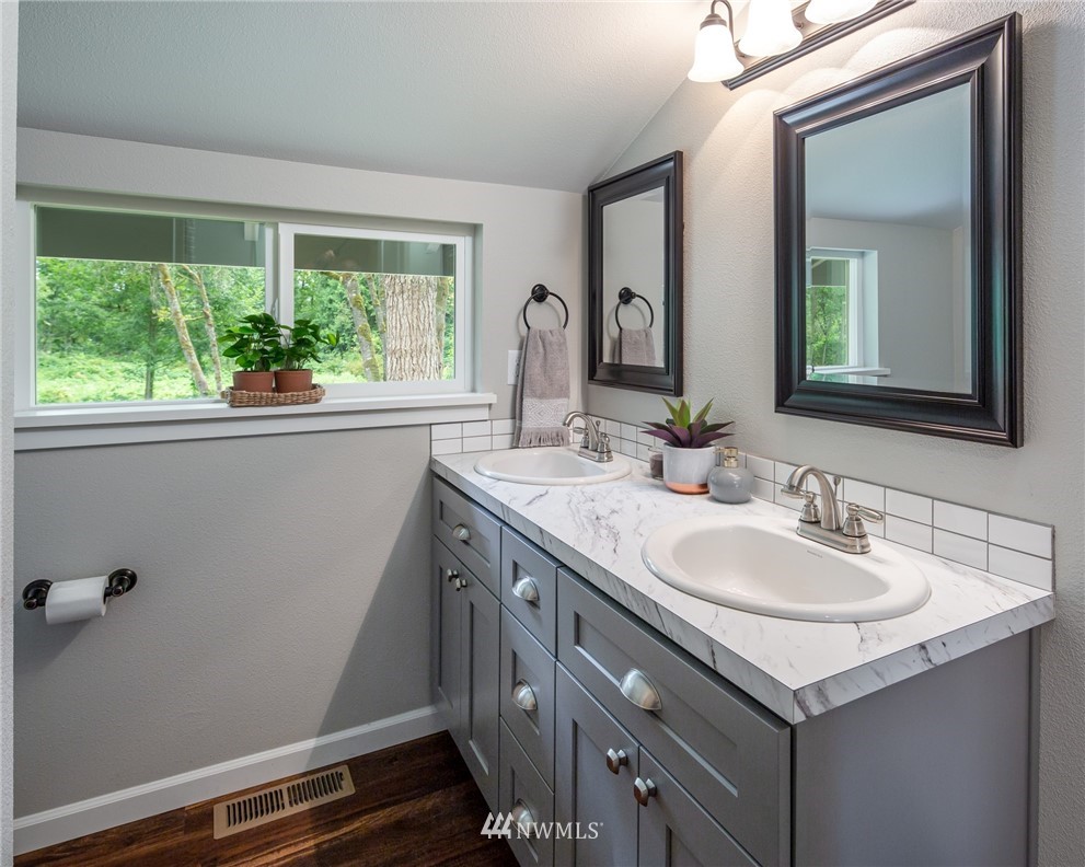 1310 Hall Road Arlington, WA 98223 - Photo 14 of 32 Gallery Image 14