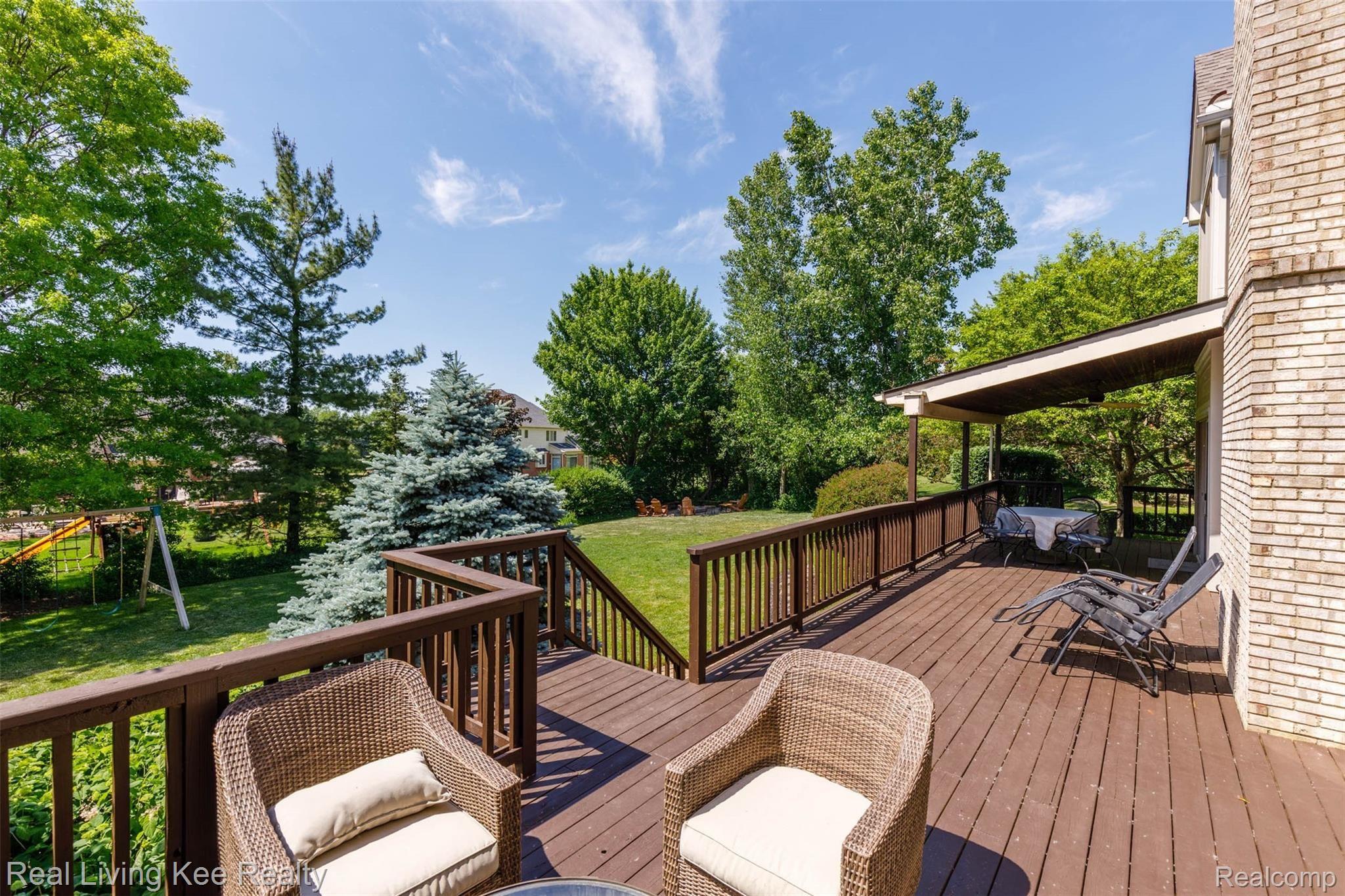4210 Oak Tree Circle Rochester, MI 48306 - Photo 48 of 57 4210 Oak Tree Cir-60.jpg